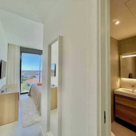 Apartment Santa Barbara Heights - Heated Pool, Gym, Bbq. Malaga