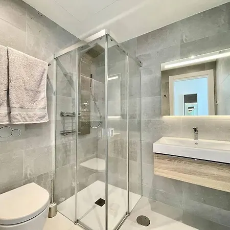 Santa Barbara Heights - Heated Pool, Gym, Bbq. Malaga