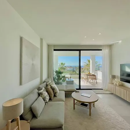 Santa Barbara Heights - Heated Pool, Gym, Bbq. Malaga